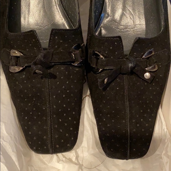 Stuart Weitzman Black Suede 9! Barely Used! - Picture 2 of 4